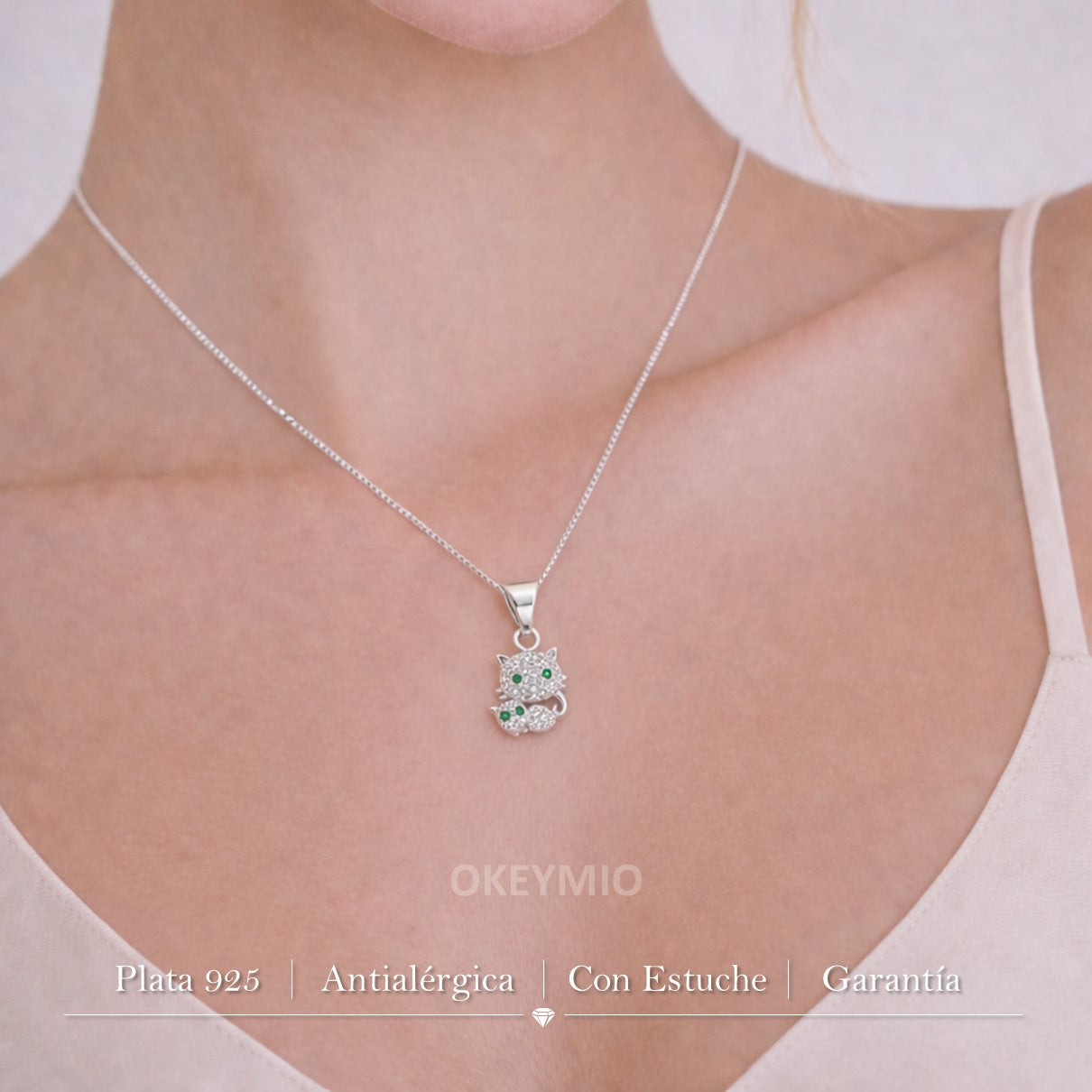 Dije De Gato Con Circones En Plata 925