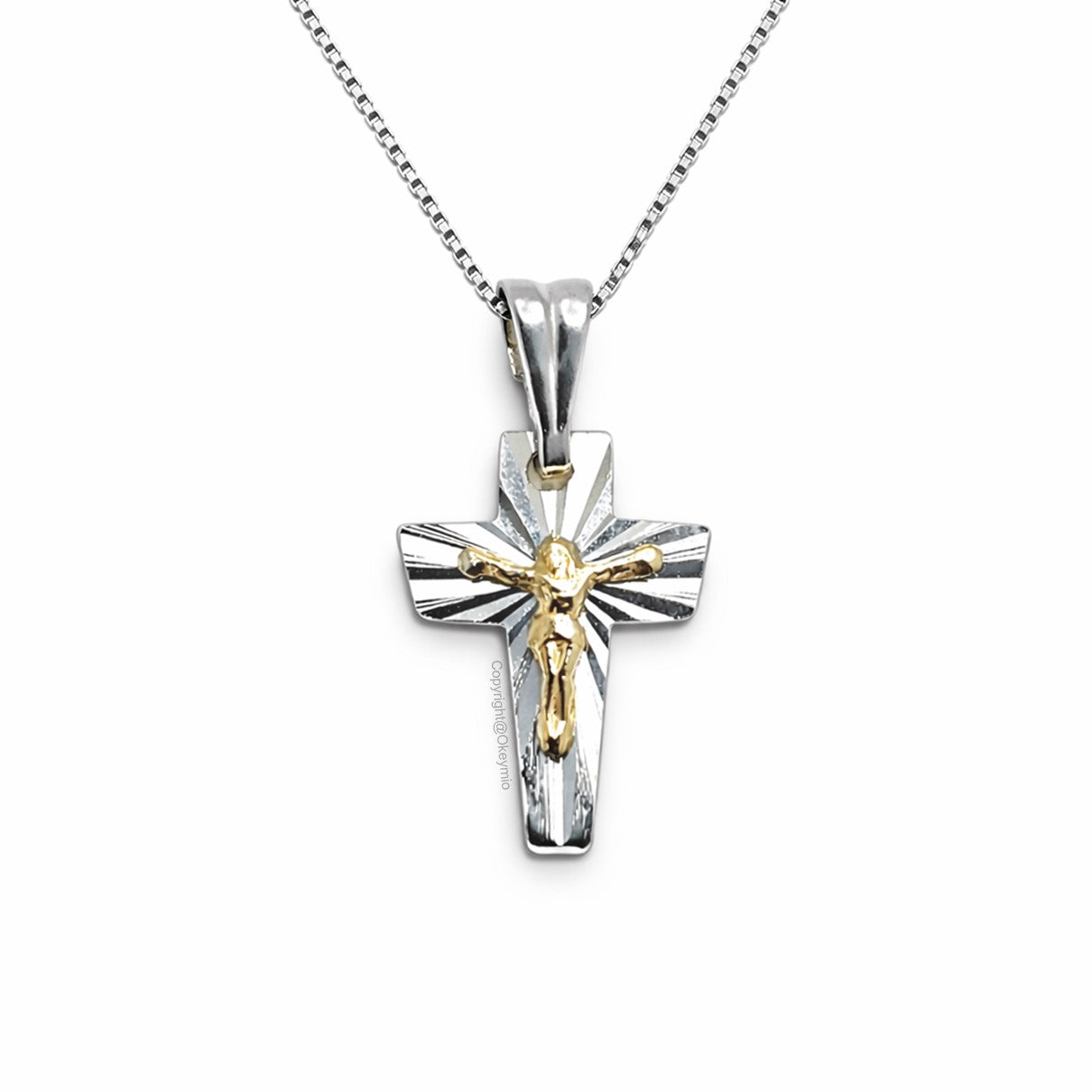 Dije y Cadena cruz Jesus  Plata 925 Oro laminado 18k